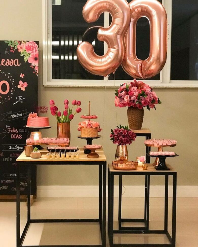 DECORAÇÃO PARA FESTA DE 30 ANOS → 70 Ideias e Dicas Simples