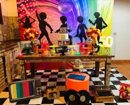 Decoração para Festa Anos 60 70 e 80 → 150 Ideias e Dicas Simples